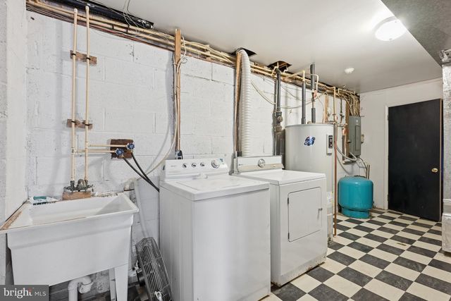 5 YORKRIDGE TRL, Hockessin, DE 19707