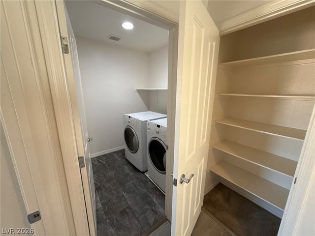 10208 Arch Bluff Street, Las Vegas, NV 89178