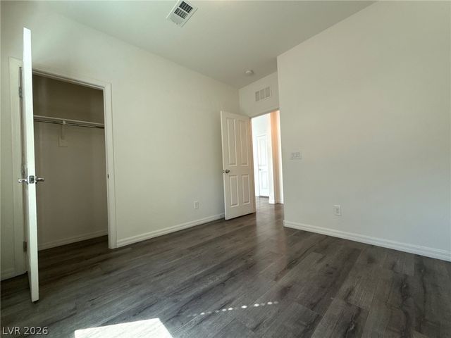 10208 Arch Bluff Street, Las Vegas, NV 89178