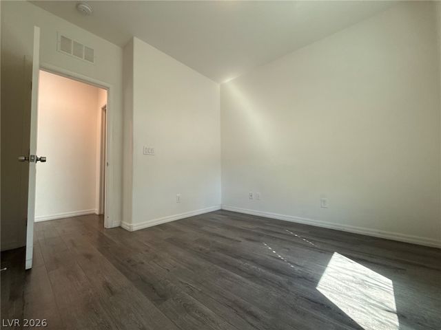 10208 Arch Bluff Street, Las Vegas, NV 89178