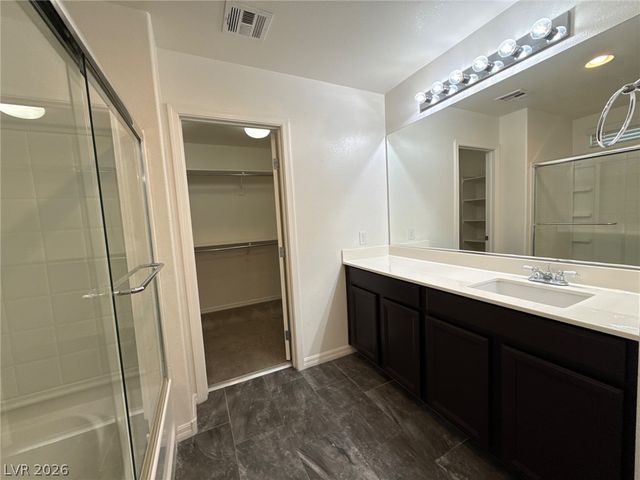 10208 Arch Bluff Street, Las Vegas, NV 89178