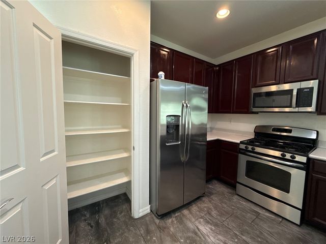 10208 Arch Bluff Street, Las Vegas, NV 89178