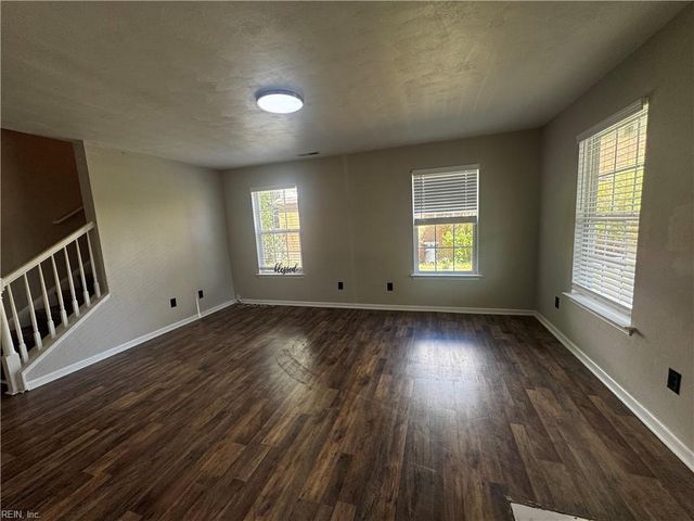 1314 Summit AVE, Portsmouth, VA 23704