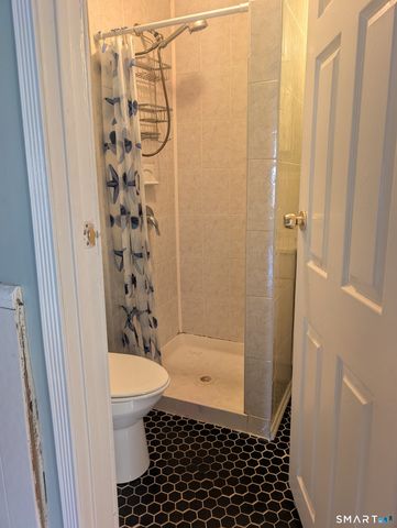 34 Washington Avenue, Torrington, CT 06790