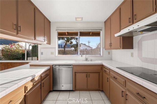 871 S Fairmont Way, Orange, CA 92869