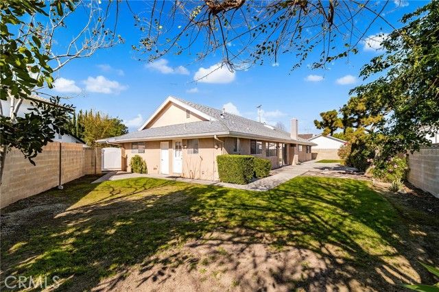 871 S Fairmont Way, Orange, CA 92869