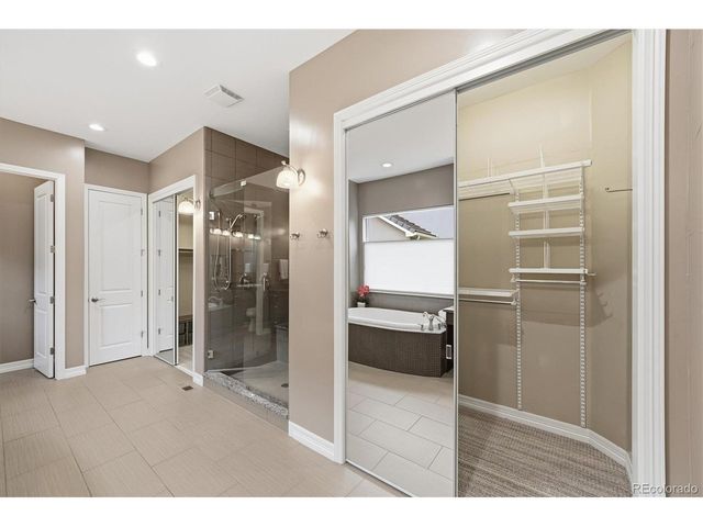 5980 S Race Ct, Centennial, CO 80121