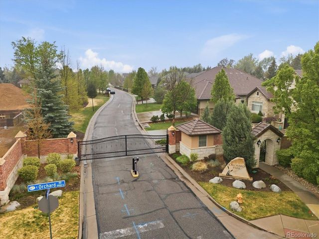 5980 S Race Ct, Centennial, CO 80121