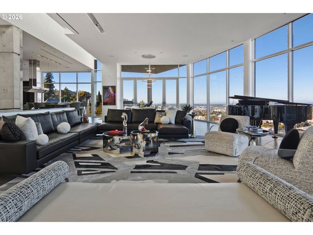 1305 Sw MYRTLE Ct, Portland, OR 97201