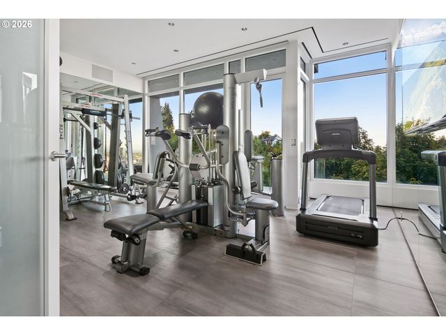 1305 Sw MYRTLE Ct, Portland, OR 97201