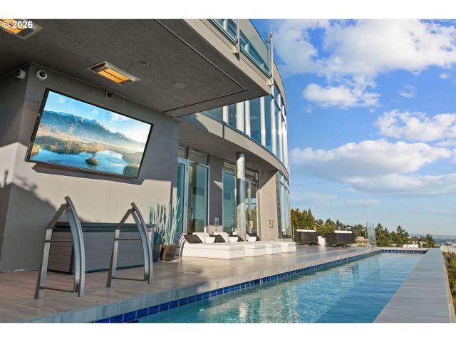 1305 Sw MYRTLE Ct, Portland, OR 97201