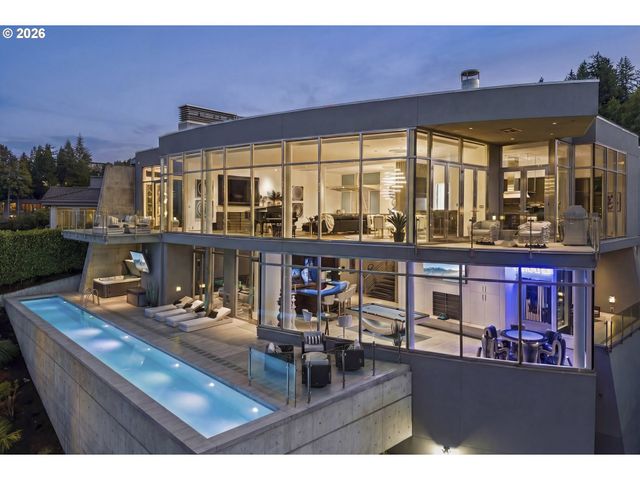 1305 Sw MYRTLE Ct, Portland, OR 97201