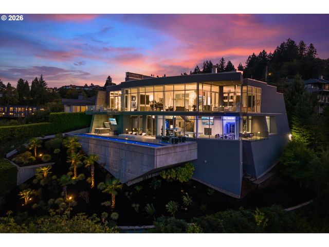 1305 Sw MYRTLE Ct, Portland, OR 97201