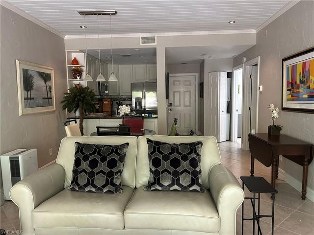 3321 Olympic DR 625, Naples, FL 34105