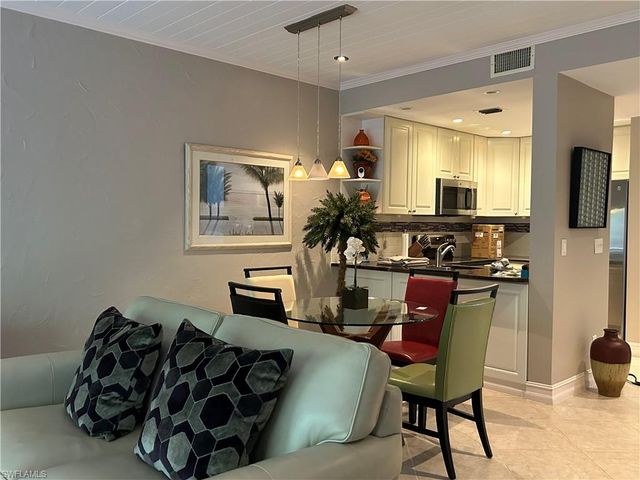 3321 Olympic DR 625, Naples, FL 34105