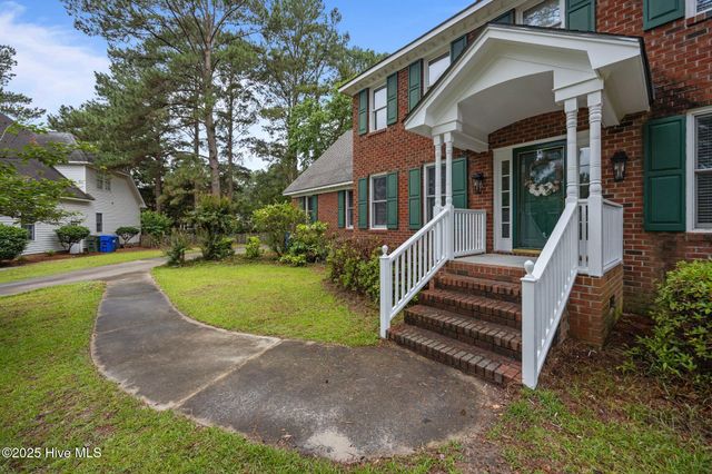 2305 Fieldstone Place, Greenville, NC 27858