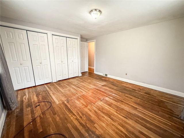 104 Lakewood Dr, Center Twp, PA 16001