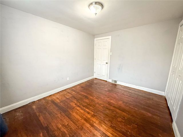 104 Lakewood Dr, Center Twp, PA 16001
