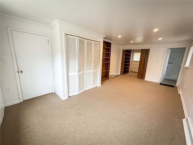 104 Lakewood Dr, Center Twp, PA 16001