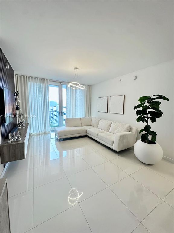 7825 NW 107th Ave 619, Doral, FL 33178