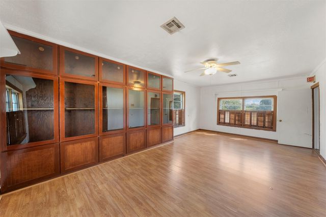 12145 Tree Lake Drive, Waco, TX 76708