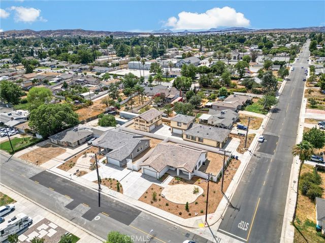 595 E 12th Street, Beaumont, CA 92223