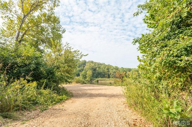 56 Lueckle Drive, Van Buren, MO 63965