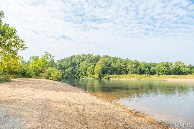 56 Lueckle Drive, Van Buren, MO 63965