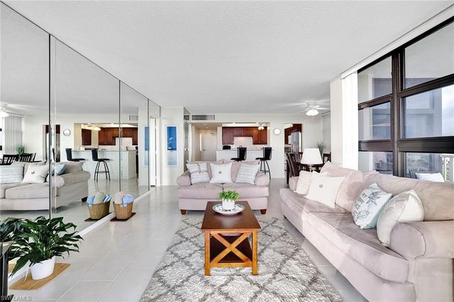 260 Seaview CT # 906, Marco Island, FL 34145