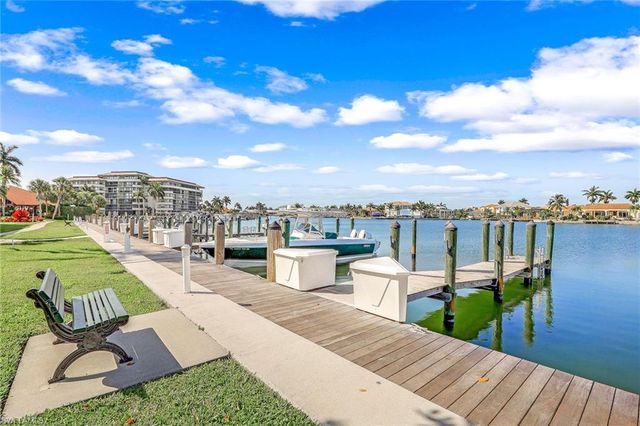 260 Seaview CT # 906, Marco Island, FL 34145