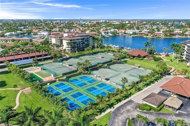 260 Seaview CT # 906, Marco Island, FL 34145