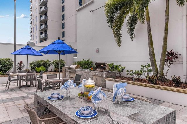100.2 LAKE AVENUE, Orlando, FL 32801