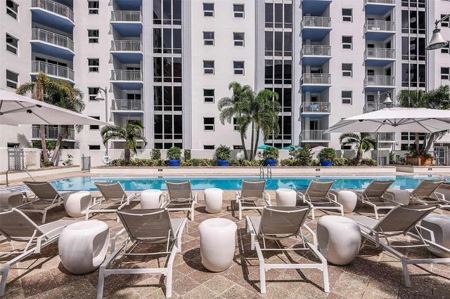 100.2 LAKE AVENUE, Orlando, FL 32801