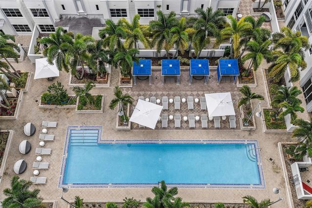 100.2 LAKE AVENUE, Orlando, FL 32801