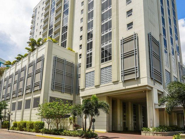 100.2 LAKE AVENUE, Orlando, FL 32801