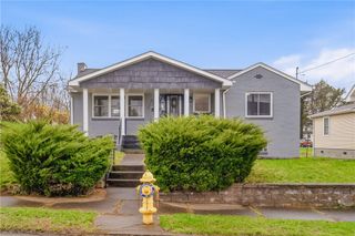 134 N 11th St, Connellsville, PA 15425