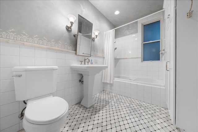 442 Summit Avenue 4, Saint Paul, MN 55102