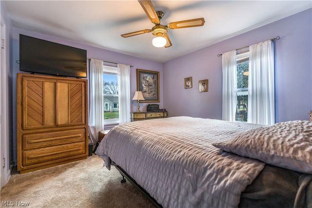 2464 S Freedom Avenue, Alliance, OH 44601