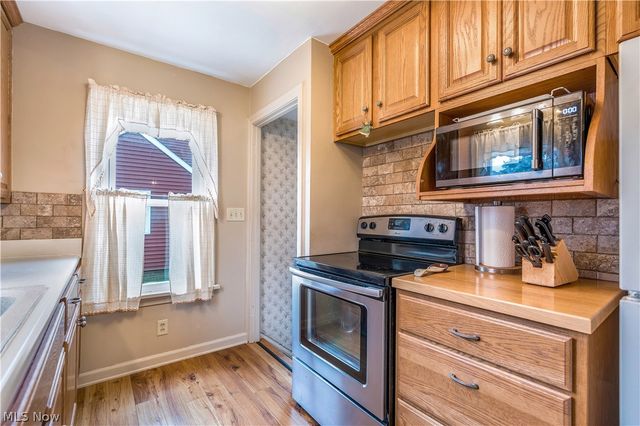 2464 S Freedom Avenue, Alliance, OH 44601