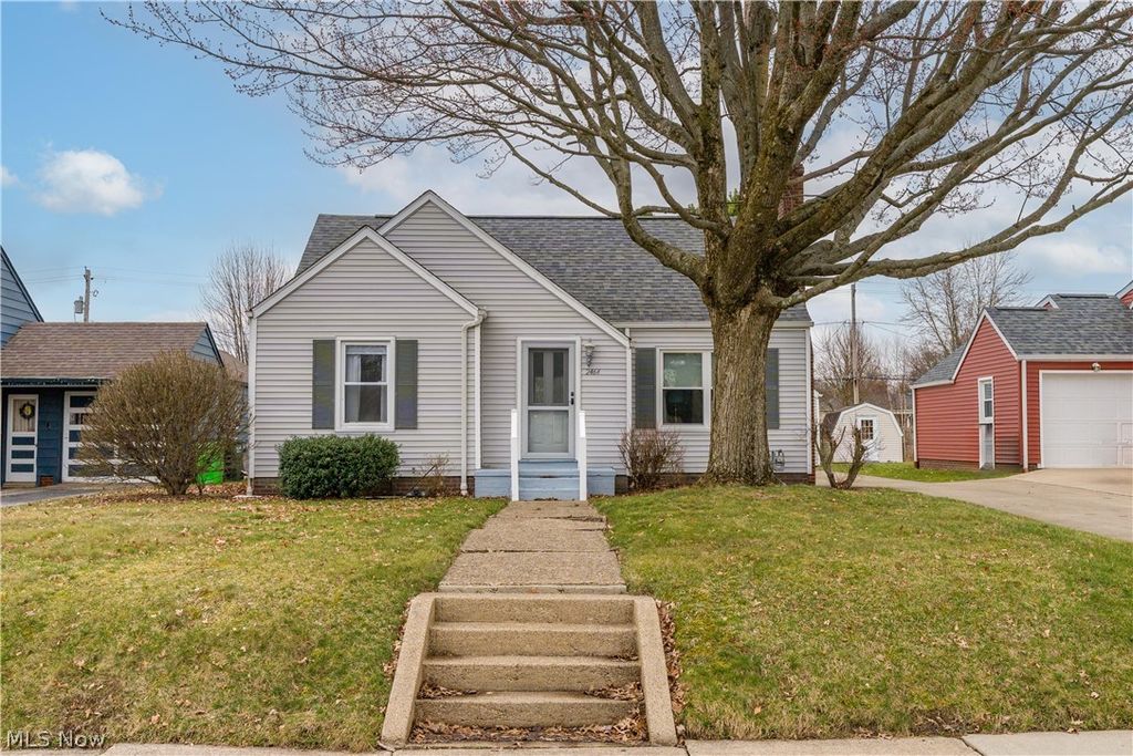 2464 S Freedom Avenue, Alliance, OH 44601