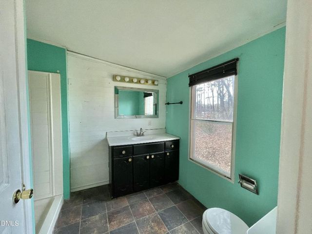 1800 Nc 49, Burlington, NC 27217