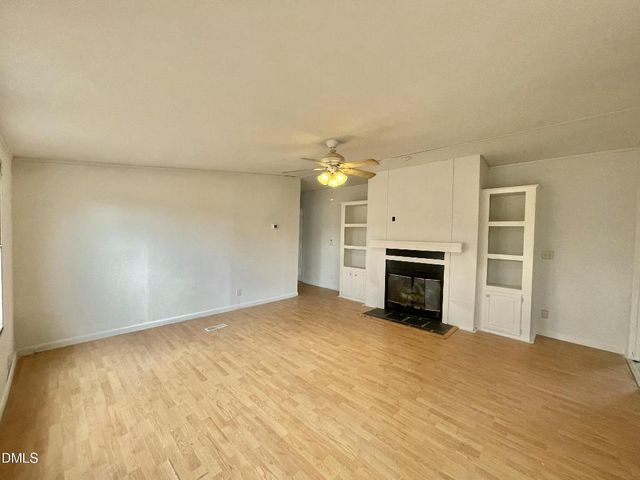 1800 Nc 49, Burlington, NC 27217