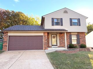 3184 Meadowfield Drive, Arnold, MO 63010