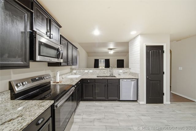 23090 S Jewell Drive, Claremore, OK 74019