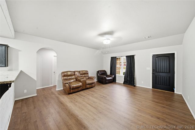 23090 S Jewell Drive, Claremore, OK 74019