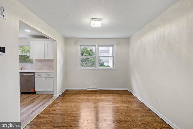 2 SKELTON DR, New Castle, DE 19720