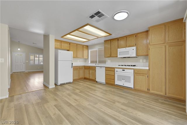 7664 Little Valley Avenue, Las Vegas, NV 89147