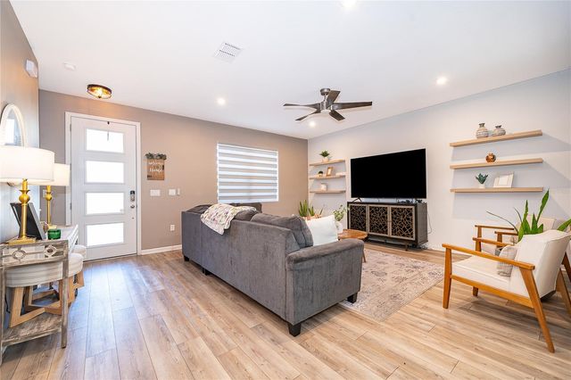 11632 FOUNDERS STREET, Orlando, FL 32832