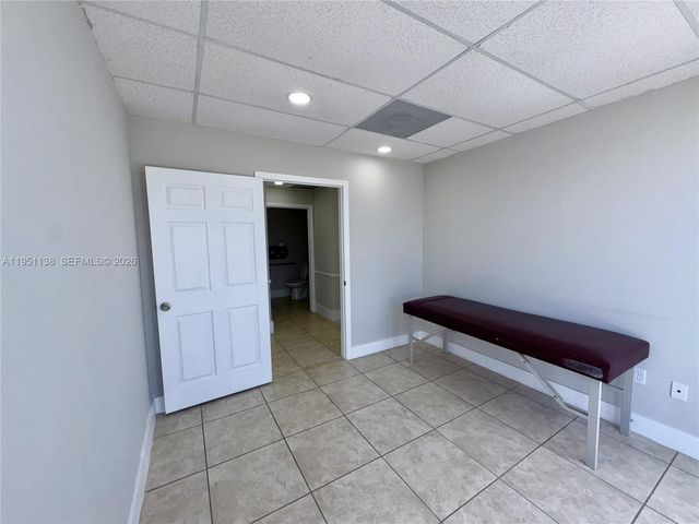 5590 W 20th Ave, Hialeah, FL 33016