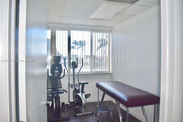 5590 W 20th Ave, Hialeah, FL 33016